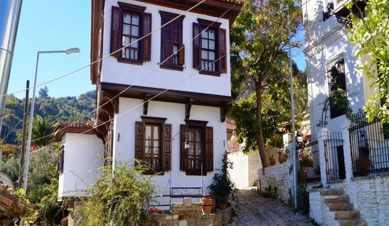 Kuşadası - Efes Antik Kenti - Meryemana - Şirince Turu