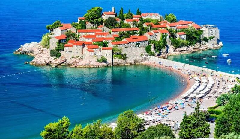 Kosovalı Büyük Balkanlar Turu AJet ile Extra Turlar ve Akşam Yemekleri Dahil TZL-TZL