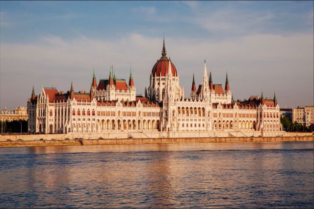 Görkemli Orta Avrupa Budapeşte & Viyana & Prag 7 Gece - Bratislava Turu Dahil - AJET ile