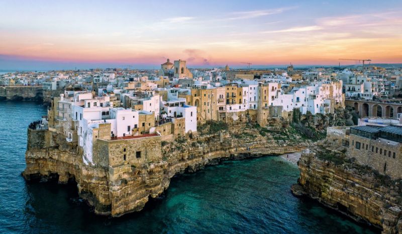 Puglıa Turu Türk Havayolları ile Tüm Turlar Dahil 4 Gece 5 Gün